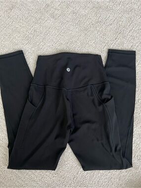 Lululemon high rise leggings 25” with pockets